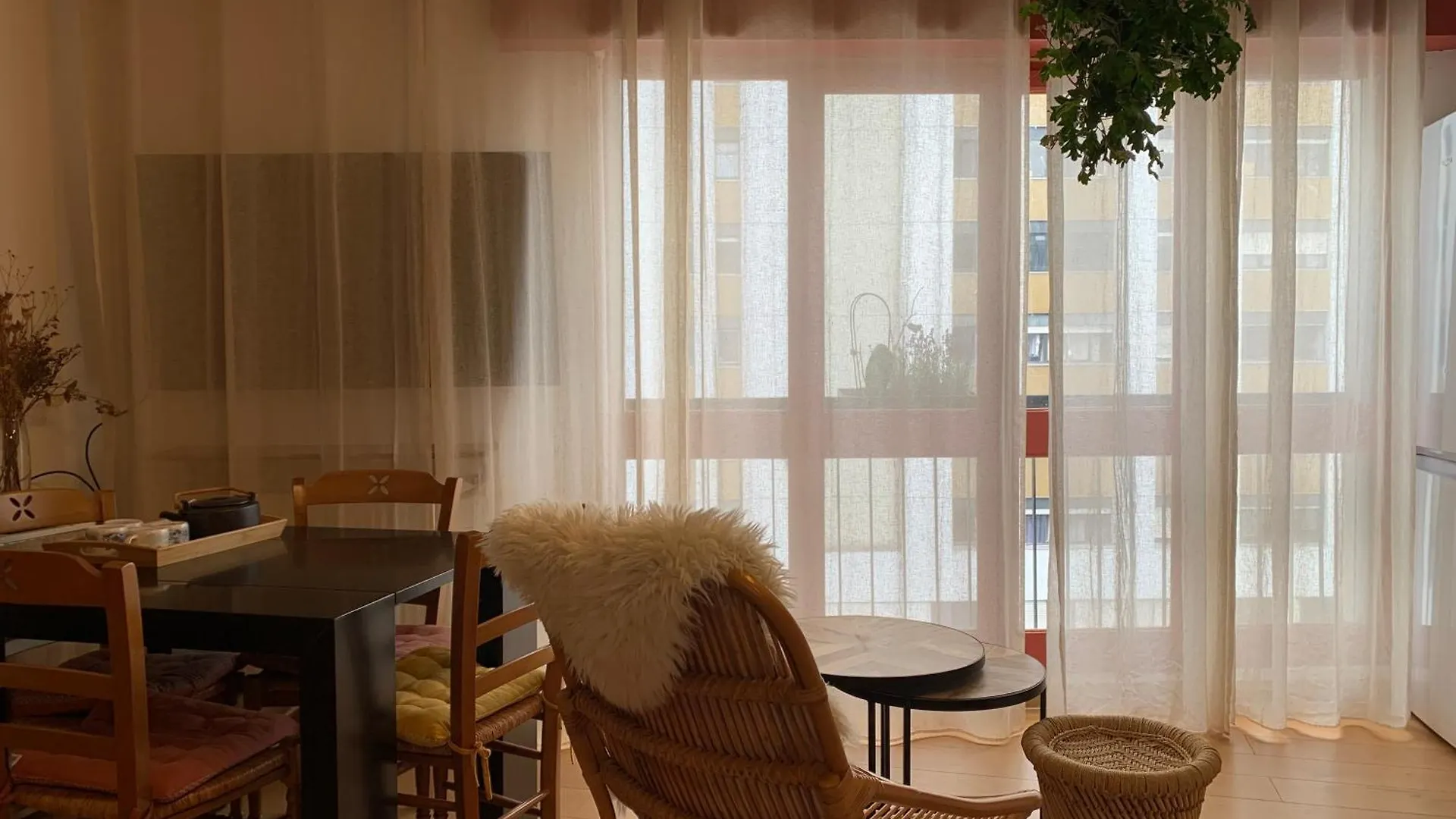 Un Appartement Cozy Au Coeur De Paris Apartment